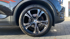 Volvo Xc40 2.0 B4P Inscription Pro 5dr Auto Petrol Estate